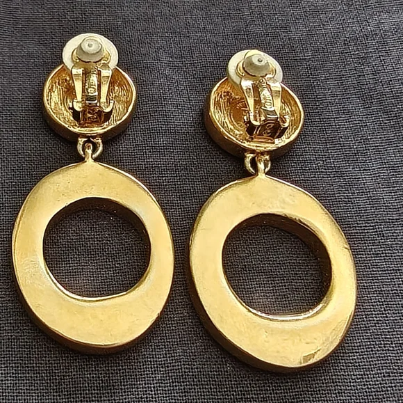 🐢 Authentic Givenchy Gold Doorknocker Clip On Earrings - Picture 7 of 15